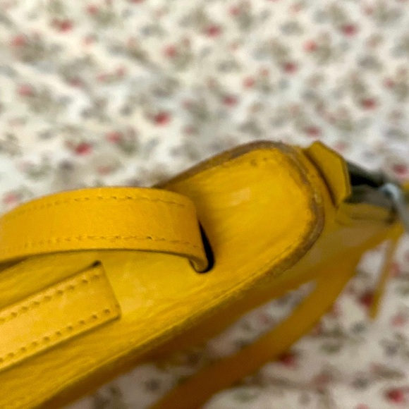 NWT Madewell Crossbody Leather Purse (Yellow) - Picture 6 of 10